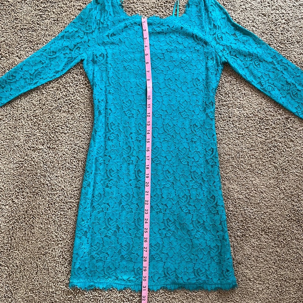 $350 Teal Lace Diane von Furstenberg Mini Dress - Picture 6 of 9
